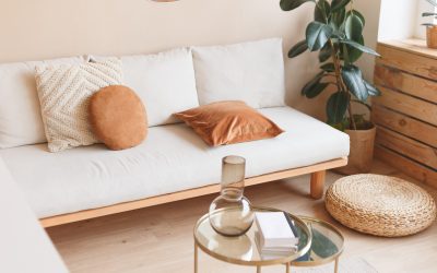 AirBnB Design Tips: Maximizing Comfort And Style For Your Guests With Mirror Table Decorations